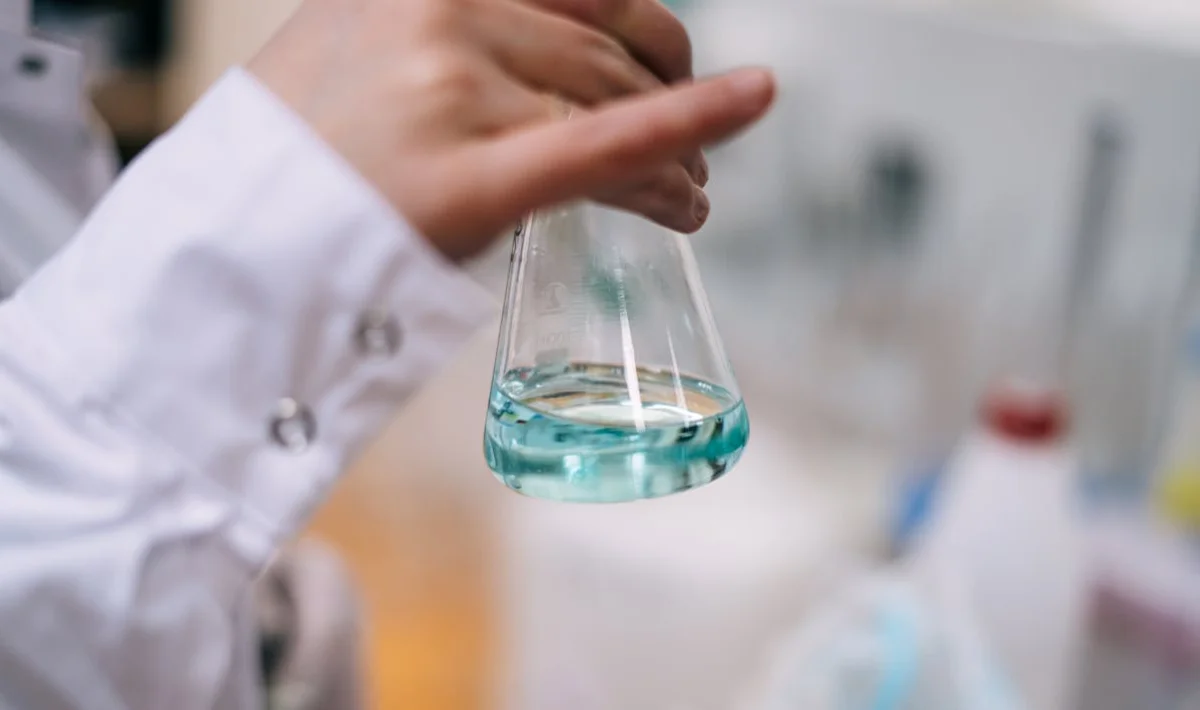 Reação do policloreto de alumínio na água: por que ela é essencial no tratamento de água